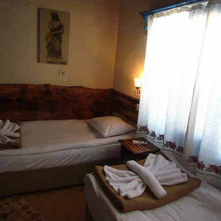 בית הארחה Amazon Antique 4*