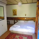 Amazon Antique 4*