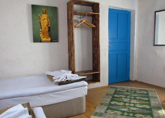 Amazon Antique Pensionat